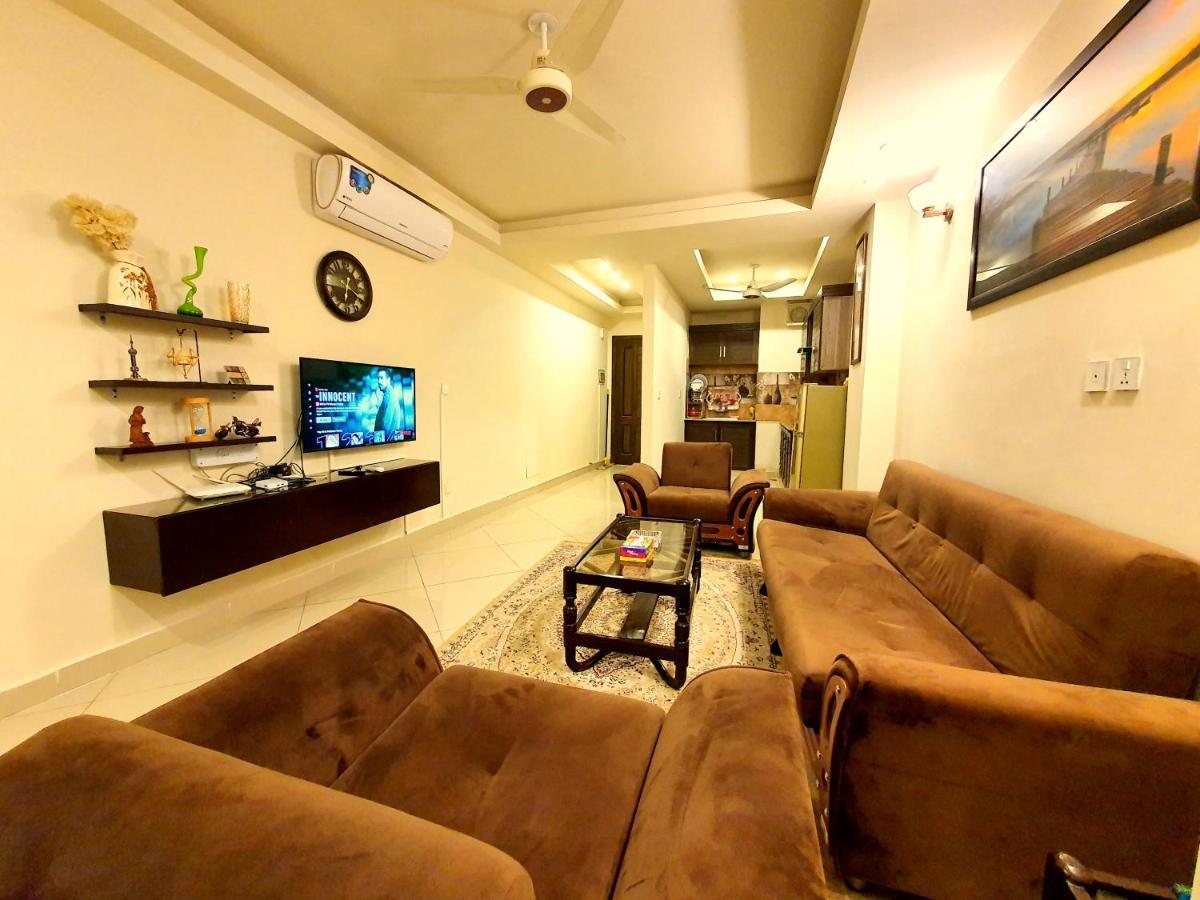 The Millenial Apartments & Suites Bahria Town Равалпинди Екстериор снимка