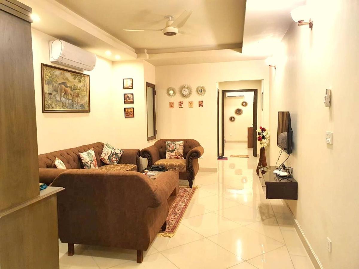 The Millenial Apartments & Suites Bahria Town Равалпинди Екстериор снимка