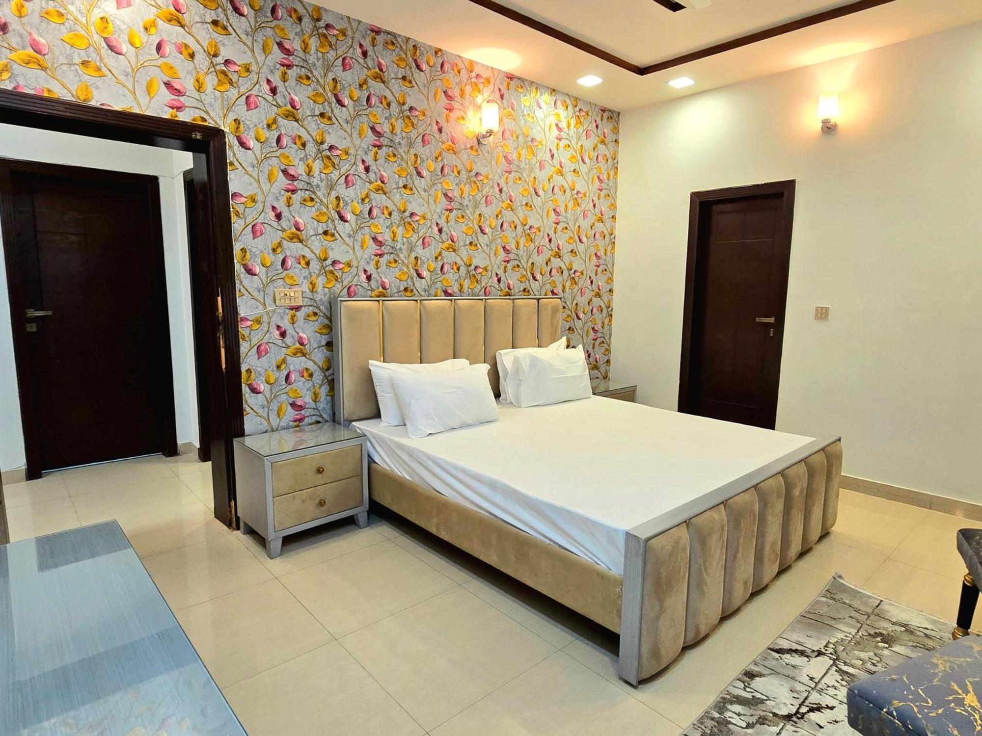 The Millenial Apartments & Suites Bahria Town Равалпинди Екстериор снимка